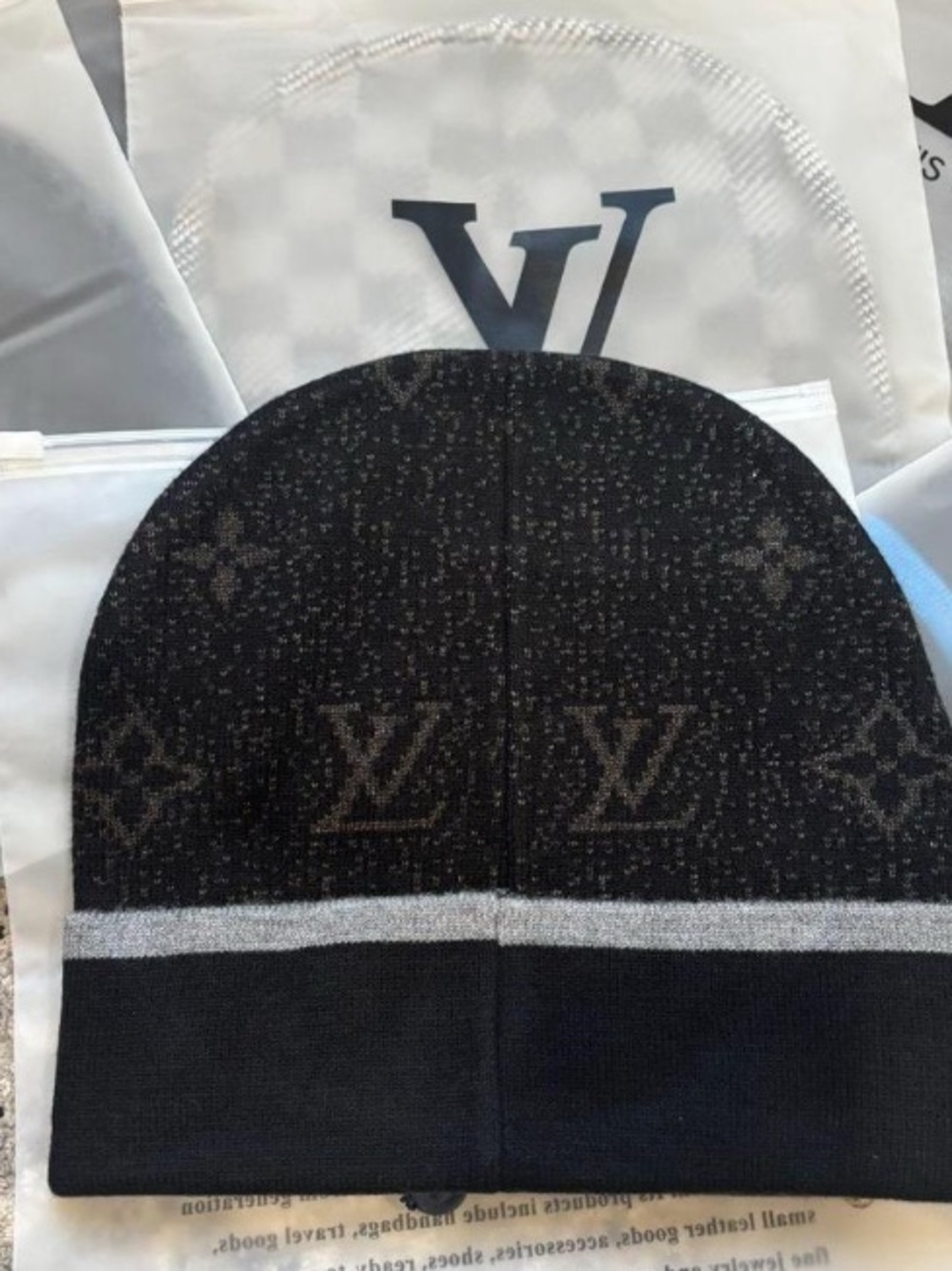 Louis Vuitton Black & Silver Monogram Knit Beanie - Picture 4 of 4